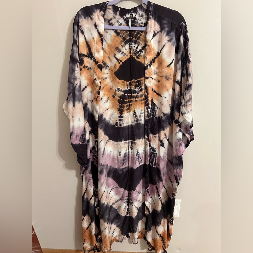 Young, Fabulous & Broke kimono~ One Size